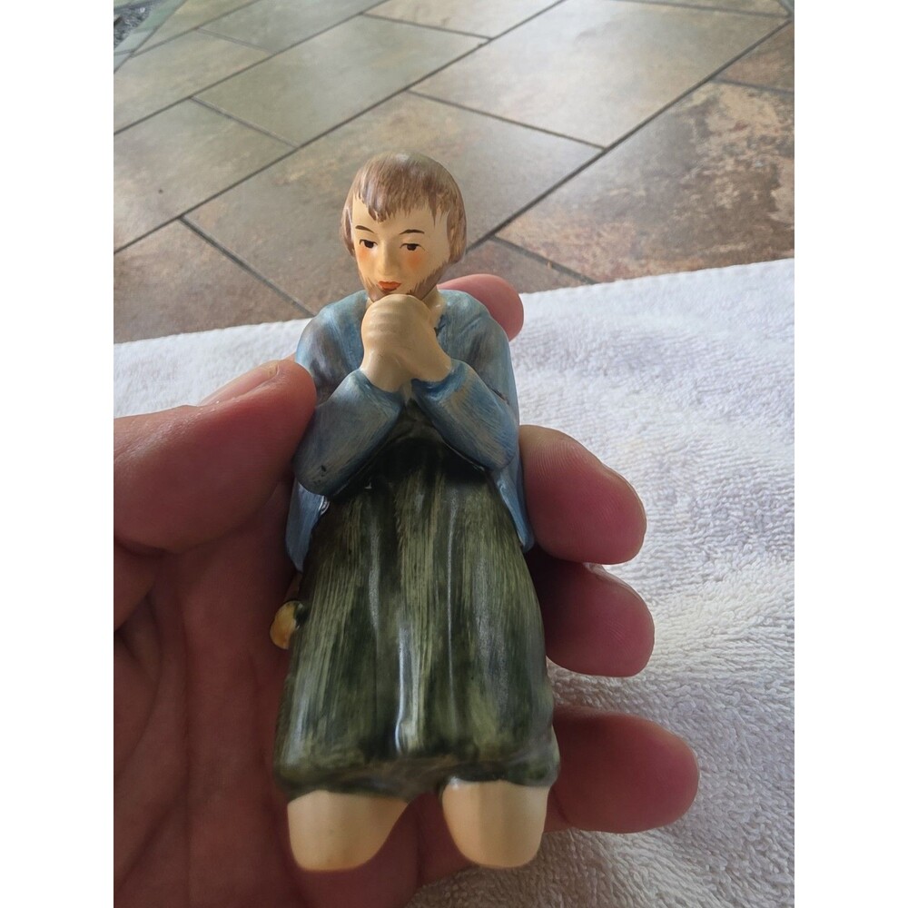 Vintage Goebel W. Germany Nativity Kneeling Shepherd Boy Figurine Hand Painted P